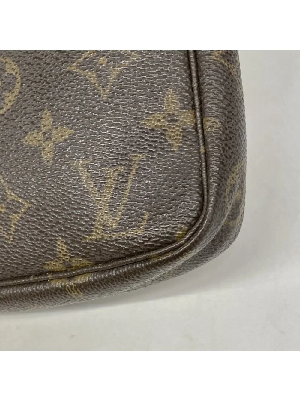 Louis Vuitton Pouch Monogram Pochette Brown